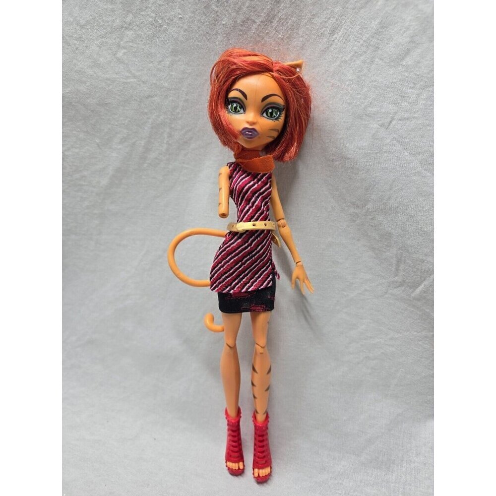 Monster High Doll Ghoul’s Alive! Toralei Stripe- Missing Arm And Hand